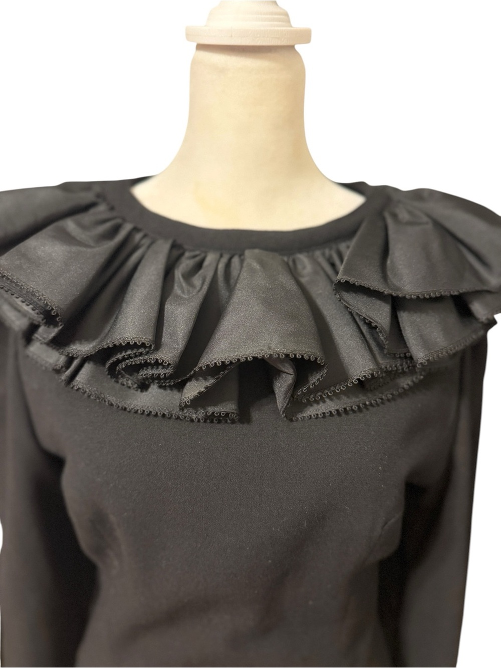 Vintage Lorraine Beauchamp Daymor Black Wool Open Back Ruffle Cocktail Dress - Picture 4 of 8